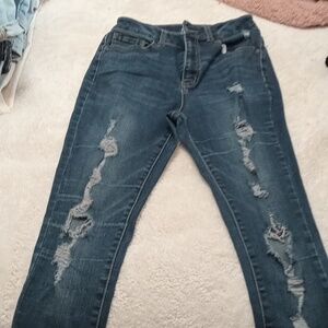Distressed skinny jeans